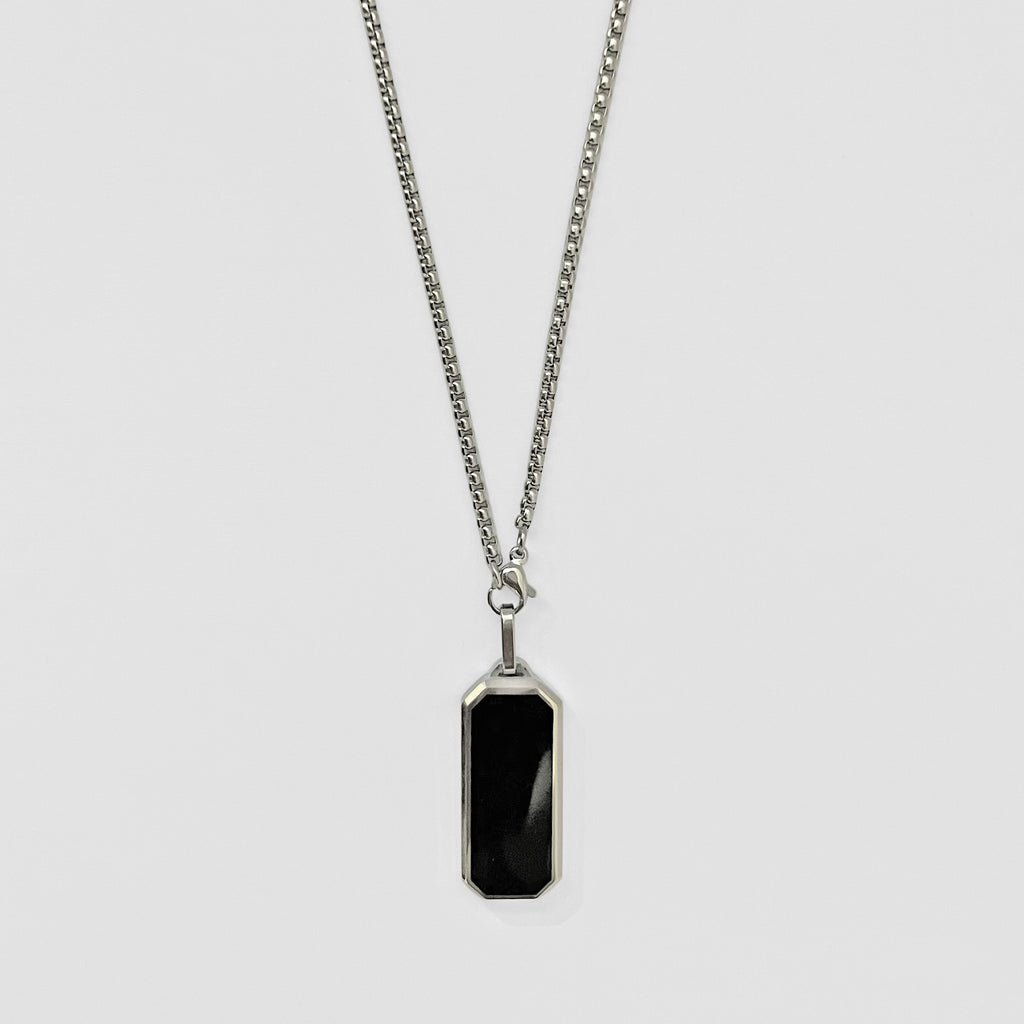 Onyx rectangle tag chain