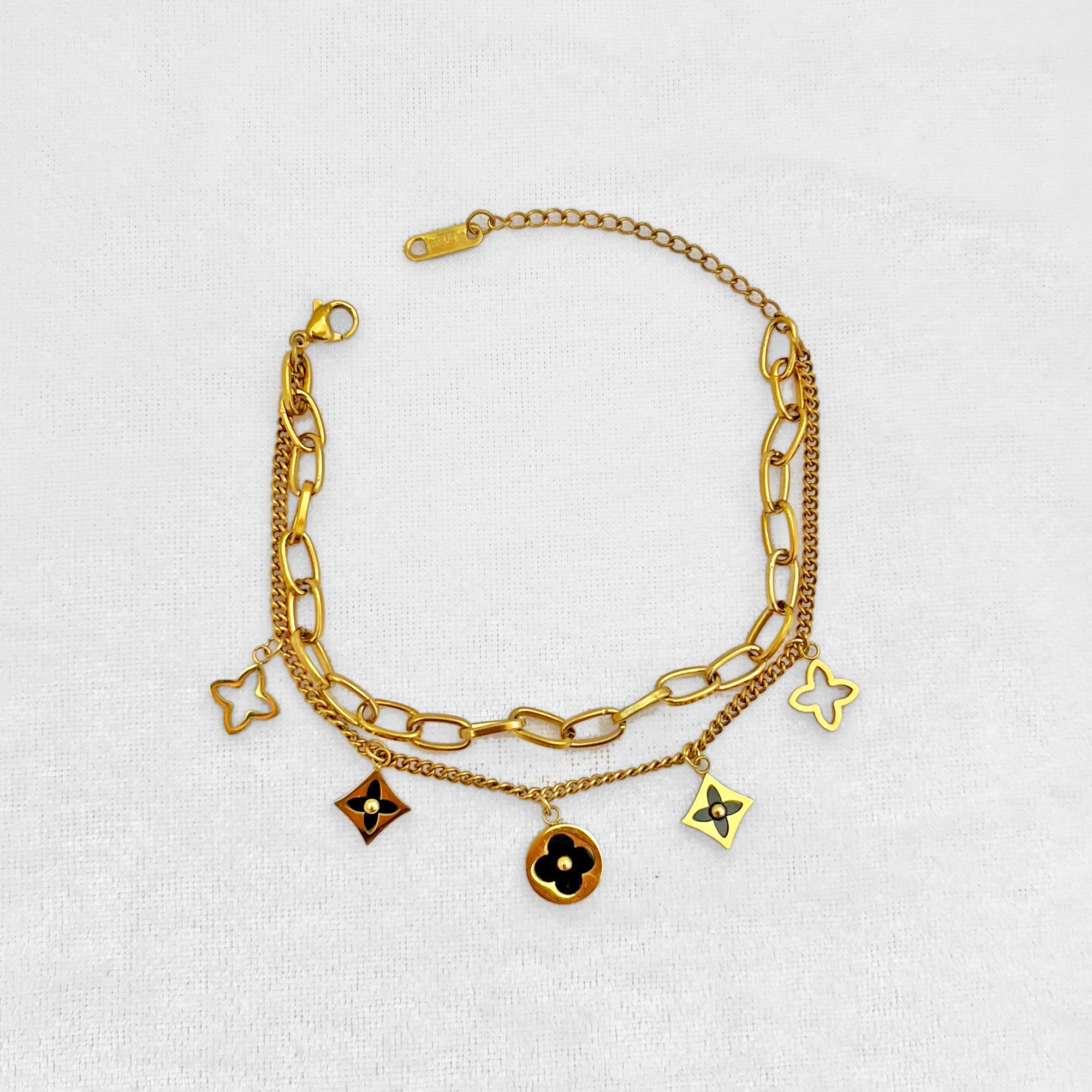 Double-Layer Lucky Clover