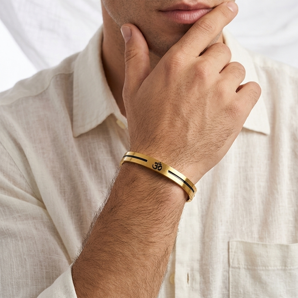 Om Line Grace Bangle