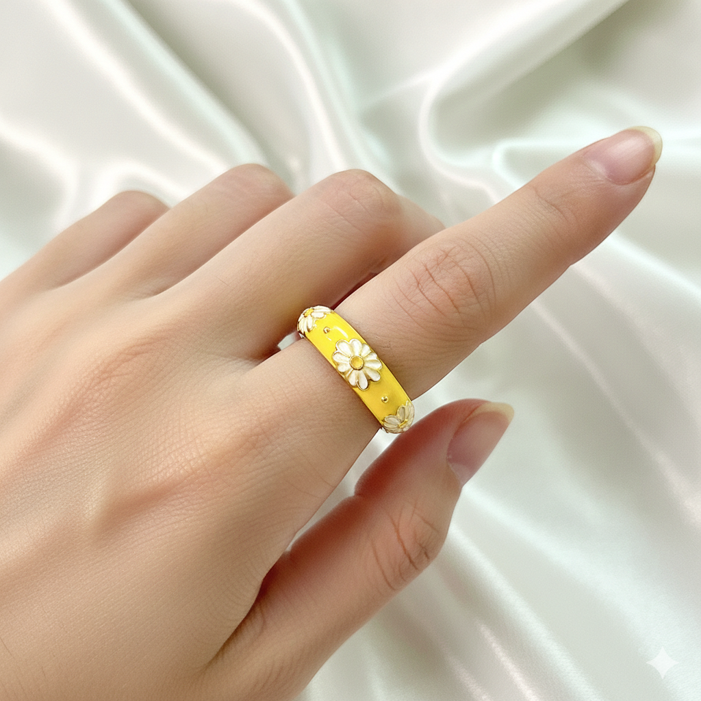 Daisy bloom ring