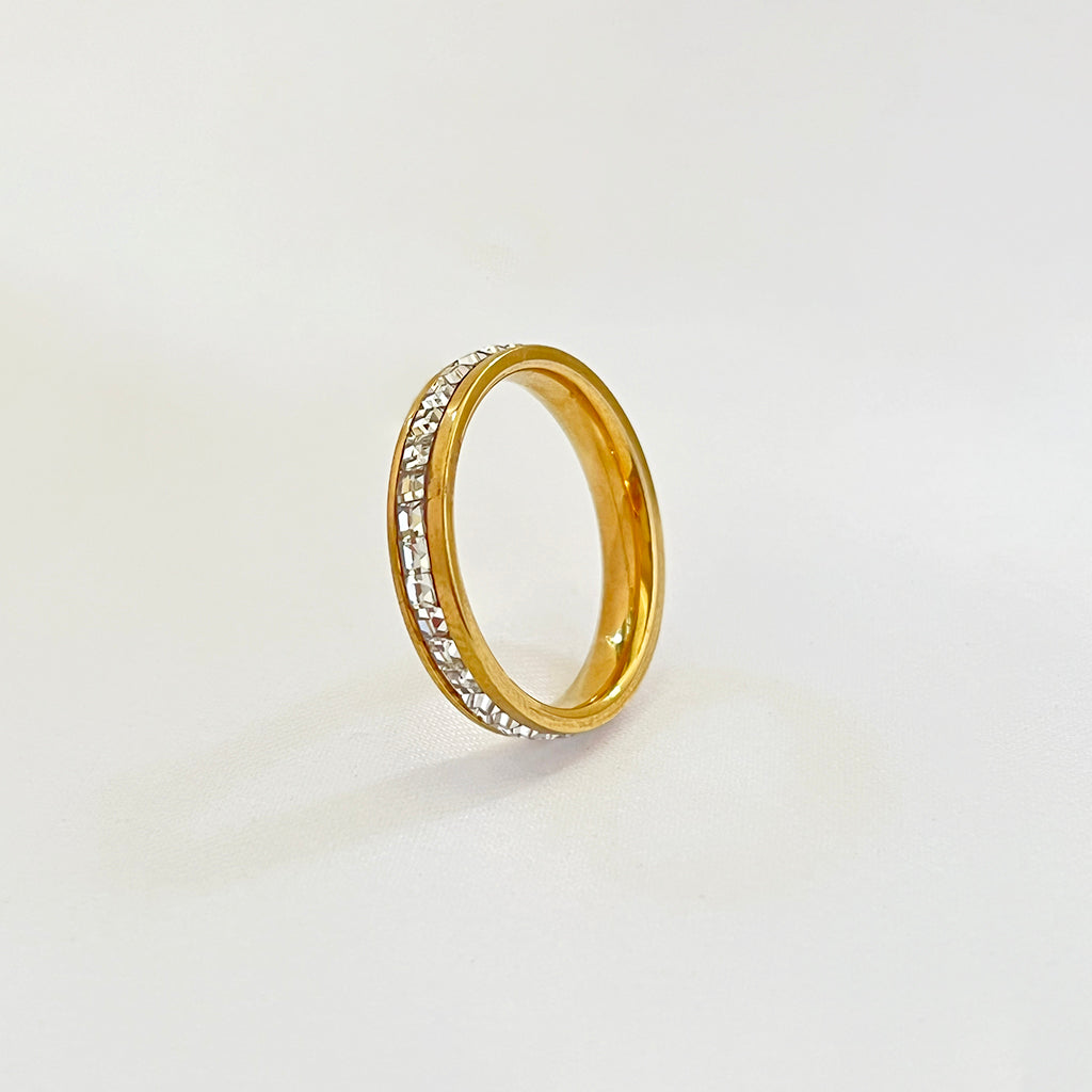 White stone loop ring